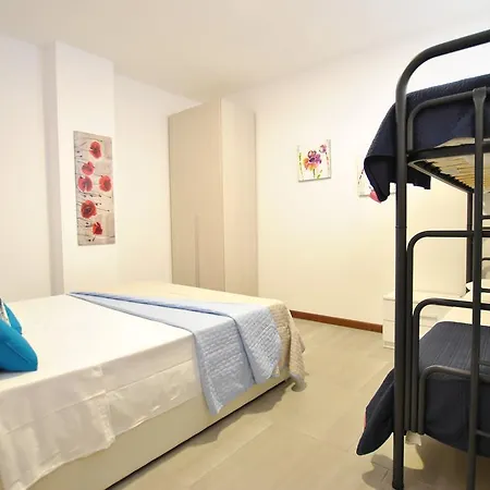Apartament Smeralda Flats *