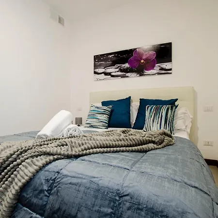 Smeralda Flats Apartament *